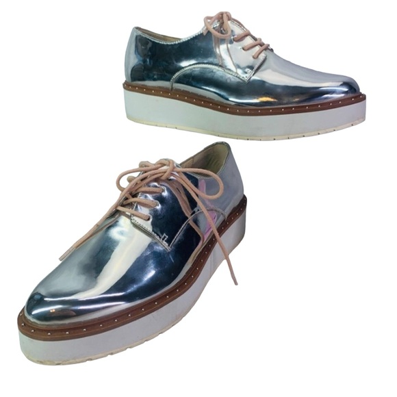 Chinese Laundry silver mirror lace up oxford - Picture 2 of 5